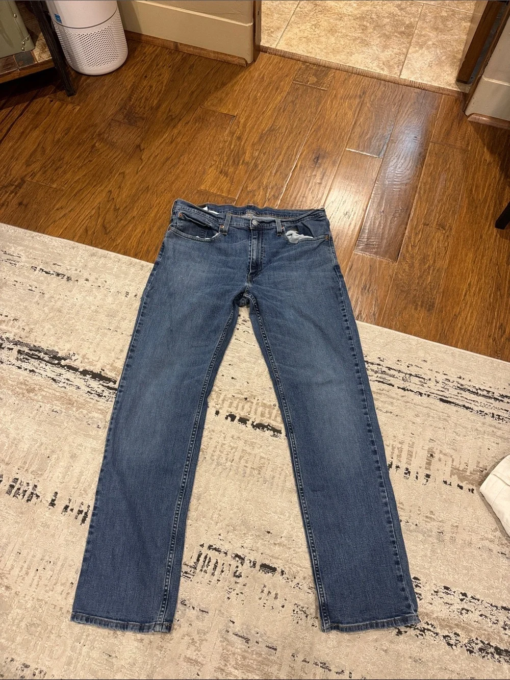 Levi's Men's Straight Jeans in Medium Blue Denim